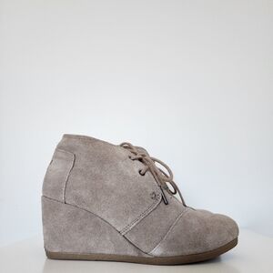 TOMS Women's Desert Wedge Booties, size 7